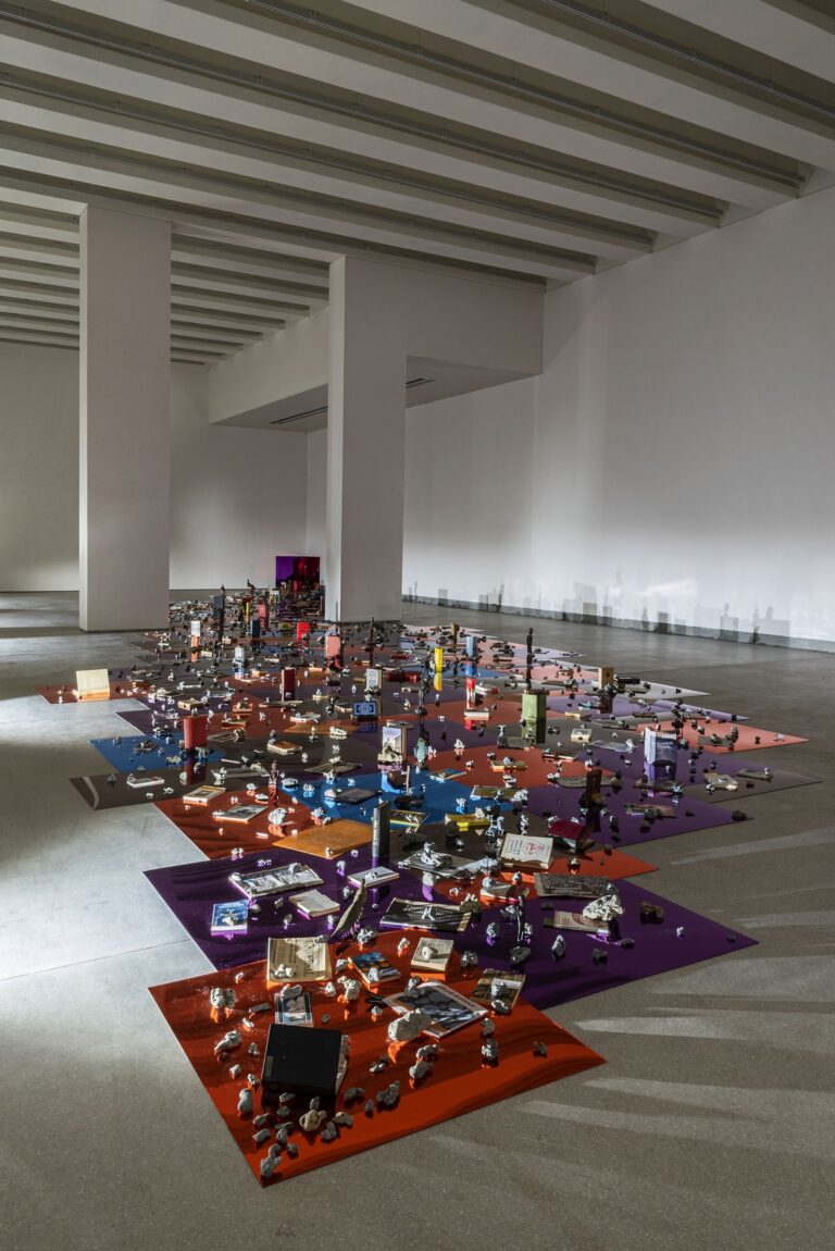 Enrico Vezzi, L'ordine immaginario, 2022, installation view. Courtesy Associazione Culturale Dello Scompiglio. Photo Leonardo Morfini