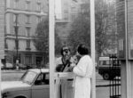 Frame dal film La riappropriazione della città, Ugo La Pietra, 1977