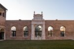 Labics, Palazzo dei Diamanti, corte principale, photo © Marco Cappelletti, courtesy Labics