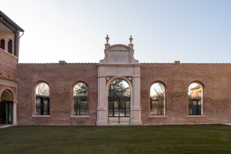 Labics, Palazzo dei Diamanti, corte principale, photo © Marco Cappelletti, courtesy Labics