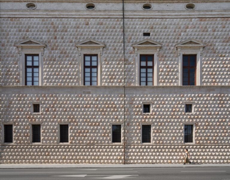Labics, Palazzo dei Diamanti, esterno, photo © Marco Cappelletti, courtesy Labics
