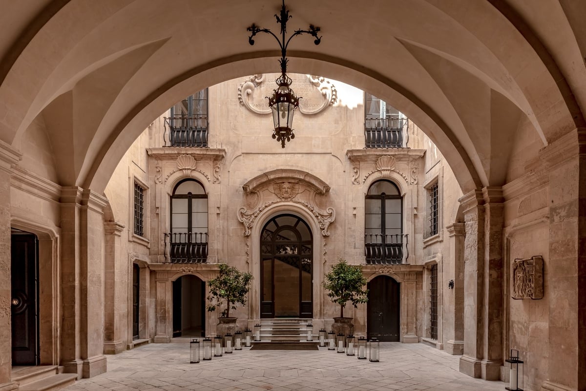 Palazzo Luce, Lecce