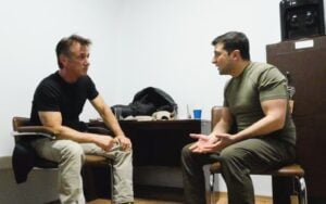 Superpower. Il film di Sean Penn alla Berlinale divide la stampa ma riguarda tutti