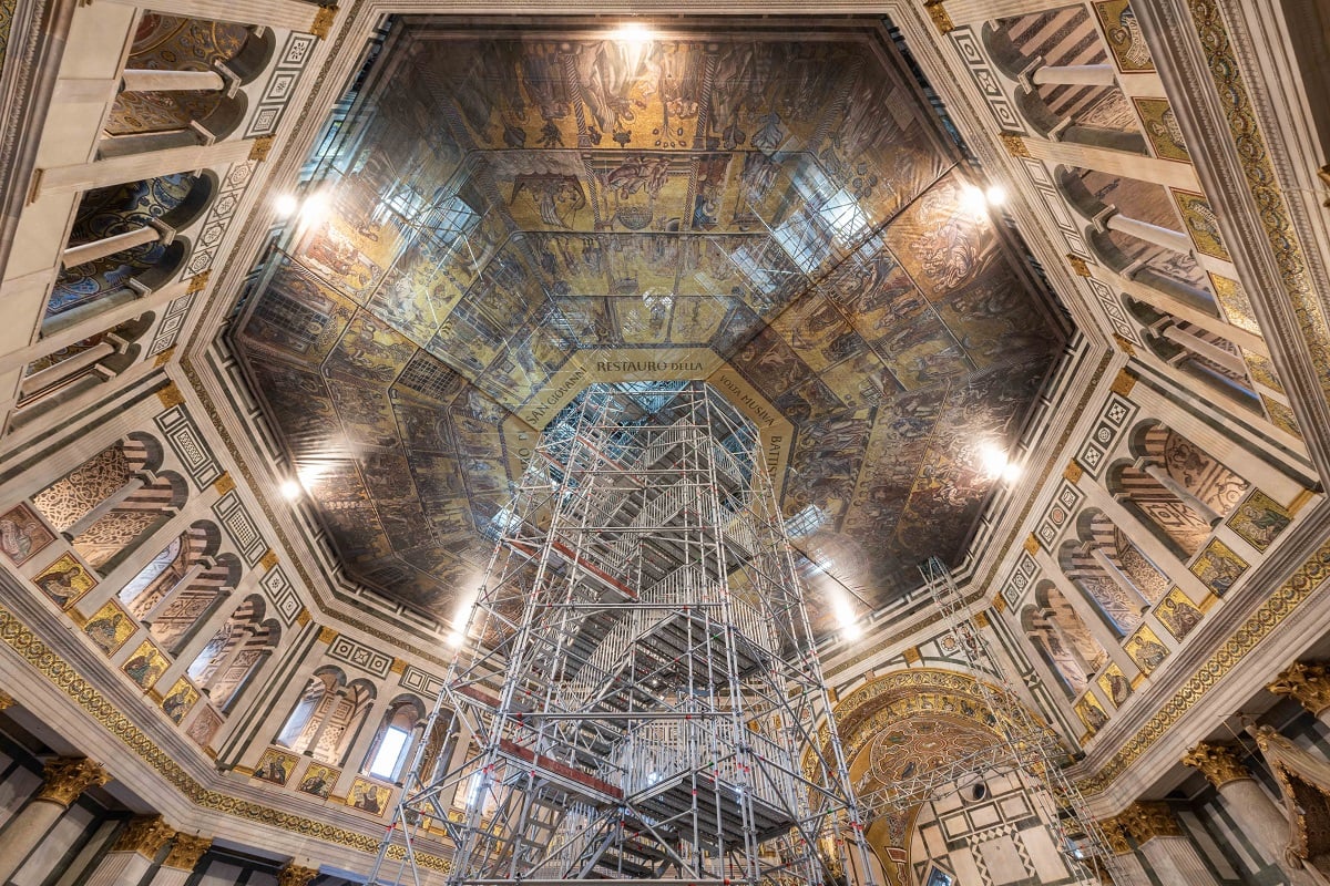 Battistero di Firenze, fasi di montaggio del cantiere di restauro. Photo di Francesco degli innocenti – Studio Fotografico FDI