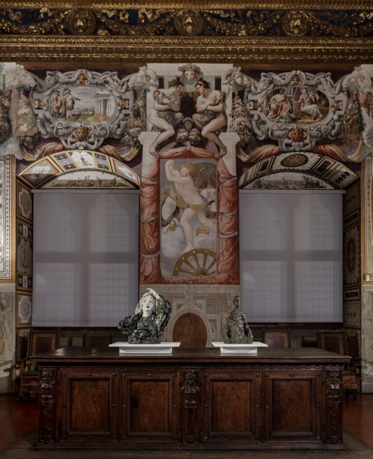 Giacometti/Fontana. La ricerca dell'assoluto. Installation view at Museo di Palazzo Vecchio, Firenze, 2023