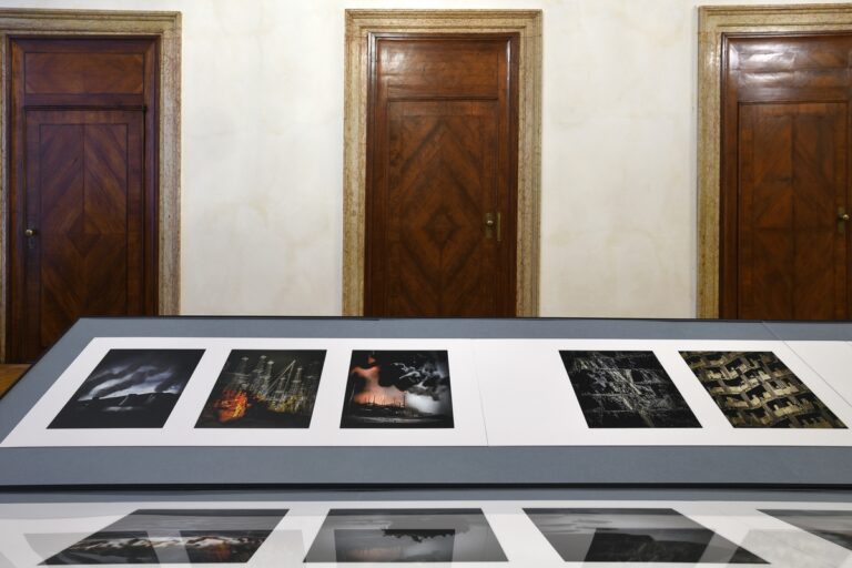 Graziano Arici, installation view at Fondazione Querini Stampalia, Portego Biblioteca, Venezia, 2023