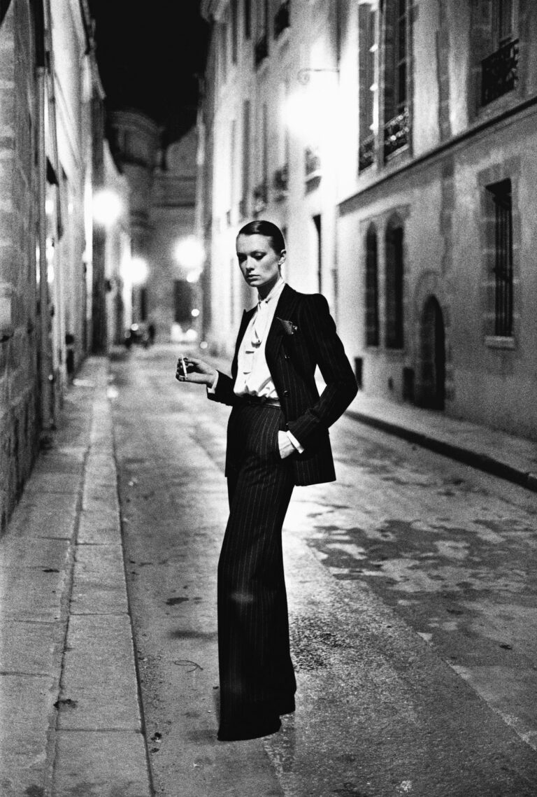 Helmut Newton. Rue Aubriot, Yves Saint Laurent, French Vogue. Paris, 1975 © Helmut Newton Foundation