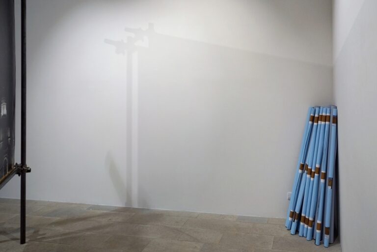 Iginio De Luca, Tanti auguri e saluti, installation view, photo Luis Do Rosario