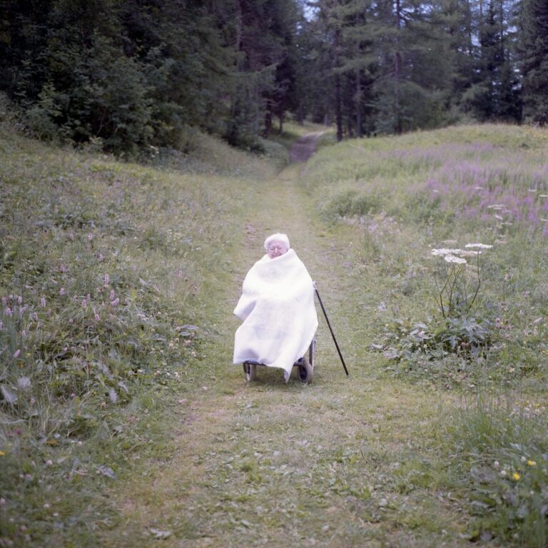 Il progetto fotografico di Matilde Corno dedicato a Irene Camber