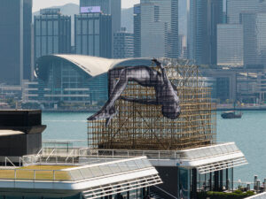 L’installazione di JR a Hong Kong non piace ai maestri del Feng Shui