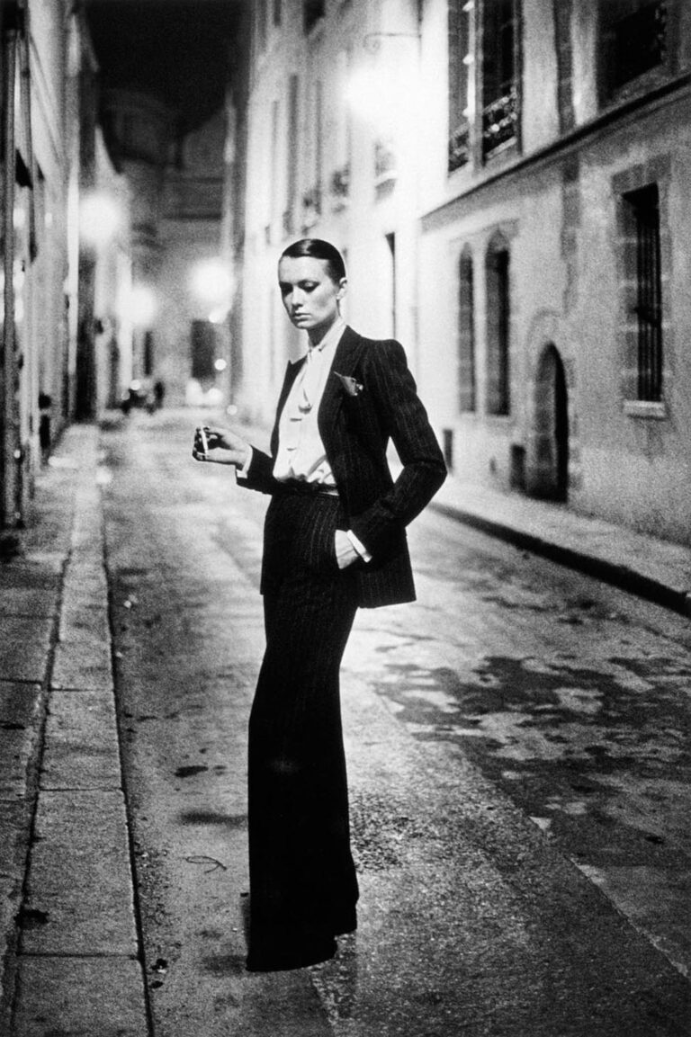 Le smoking, Yves Saint Laurent, photo by Helmut Newton, 1975, Vogue Paris