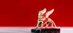 Giuria o pubblico? La Biennale non è un algoritmo, ma neppure una liturgia 