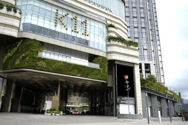 L'ingresso del K11 MUSEA, a Hong Kong. Courtesy K11 Foundation