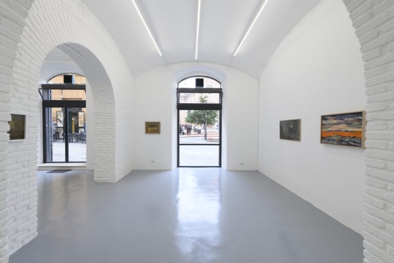 Paura della pittura, installation view at Monitor Gallery, Roma, 2023. Courtesy gli artisti e Monitor Roma, Lisbona, Pereto. Photo Giorgio Benni