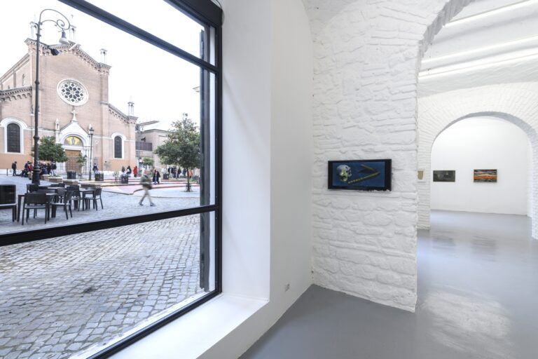 Paura della pittura, installation view at Monitor Gallery, Roma, 2023. Courtesy gli artisti e Monitor Roma, Lisbona, Pereto. Photo Giorgio Benni