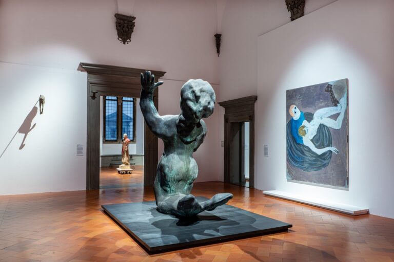 Reaching for the Stars. Da Maurizio Cattelan a Lynette Yiadom Boakye, installation view a Palazzo Strozzi, Firenze ©Ela Bialkowska, OKNO studio