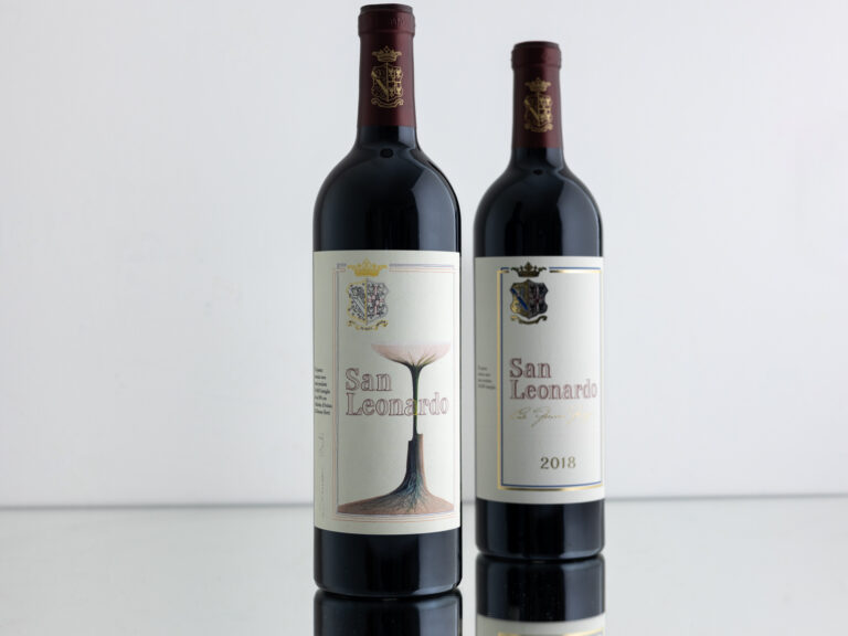 Arte a San Leonardo: una bottiglia di vino che sa di storia familiare