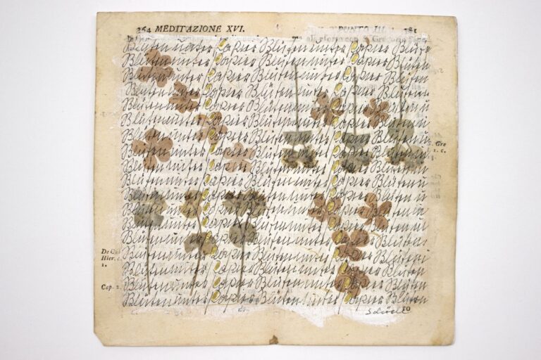 Senza titolo (Serie SCRITTURE), 1980s. Antique book page, rice paper, black India ink, gold leaf, dettaglio