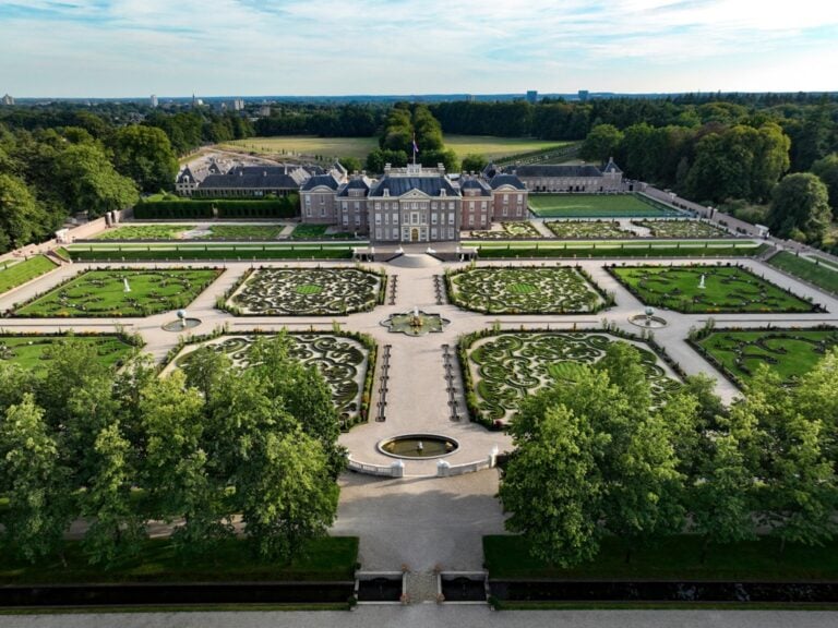 Veduta aerea della reggia. Courtesy Paleis Het Loo