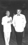 Boboili, Luglio 1952, G. B. Giorgini con un compratore. Archivio Giorgini