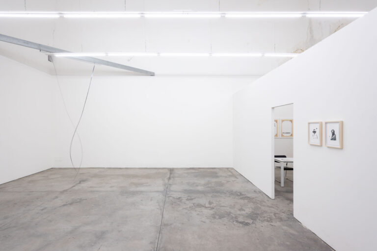 Fabrice benrasconi Borzì, abbandonarsi ogni tanto è utile, Galleria Massimo Ligreggi, installation view, 2023 (credits by Luca Guarneri)