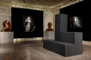 Arte, ego e bellezza in mostra alla Fondation Valmont a Venezia