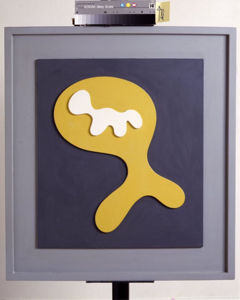 Jean Arp, Tête fleurie (Testa fiorita), 1958. Credits Fondazione Marguerite Arp, Locarno. Foto Carlo Reguzzi