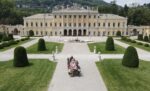 Magic Carpet, 1.50x4 m, tessitura mista, 2022, Como, Villa Olmo
