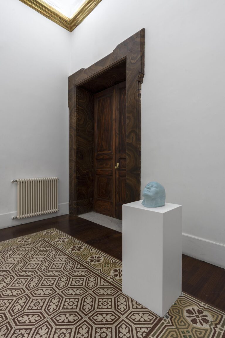 Maria Adele Del Vecchio, Sentinella, a che punto è la notte, exhibition view at Galleria Tiziana Di Caro, Napoli 2023