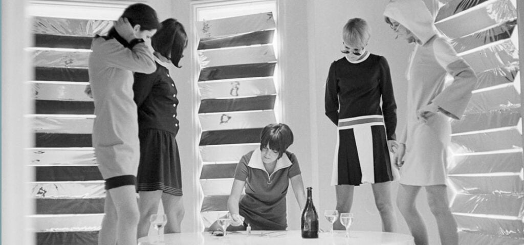 Il potere della minigonna di Mary Quant. La stilista britannica della Swinging London