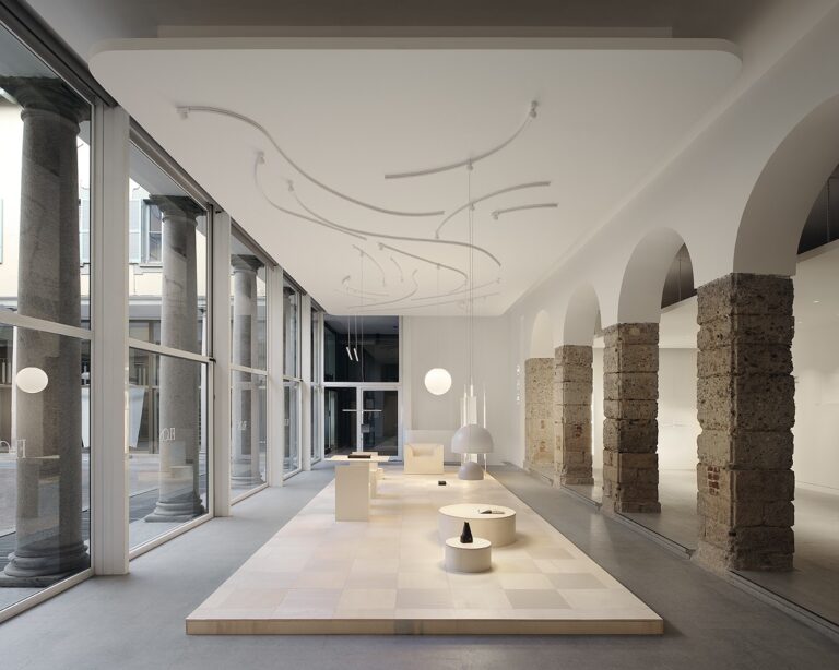 Micheal Anastassiades per Flos, MDW 2023. Photo Gianluca Bellomo (2)