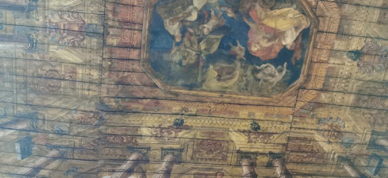 Sala del trono, soffitto ligneo con quadrature. Palazzo Visconti, Brignano Gera d'Adda