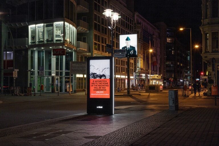 Urban Campaign SpeakUpForAntarctica, Berlin. Image courtesy of UNLESS ©️ Louis De Belle