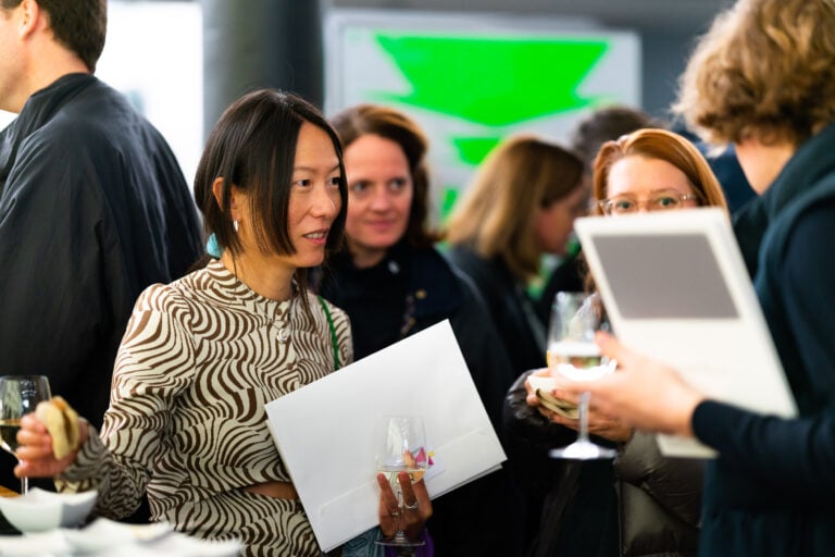 Shizuko Yoshikawa Förderpreis Award Ceremony: Artist Jiajia Zhang as part of Zurich Art Weekend (ZAN) at Zurich University of the Arts (ZHdK), November 2022. Photo Urs Westermann