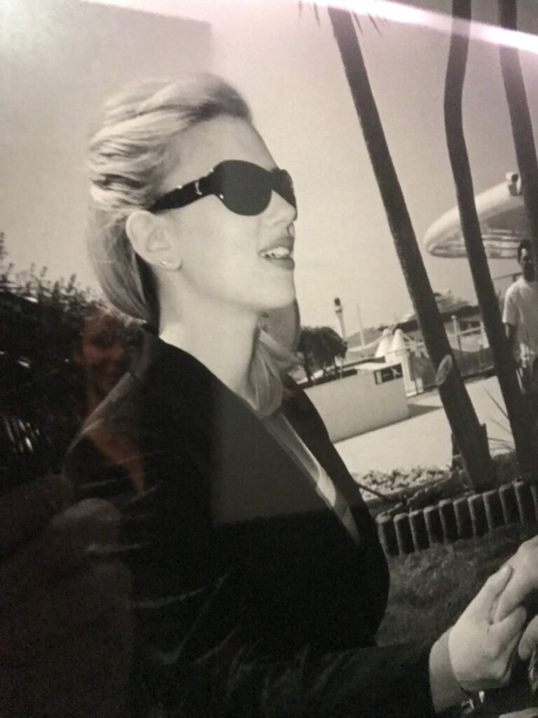 Cannes. Hotel Le Majestic Barrière. Sono 2500 le foto di attori e registi esposte alle pareti