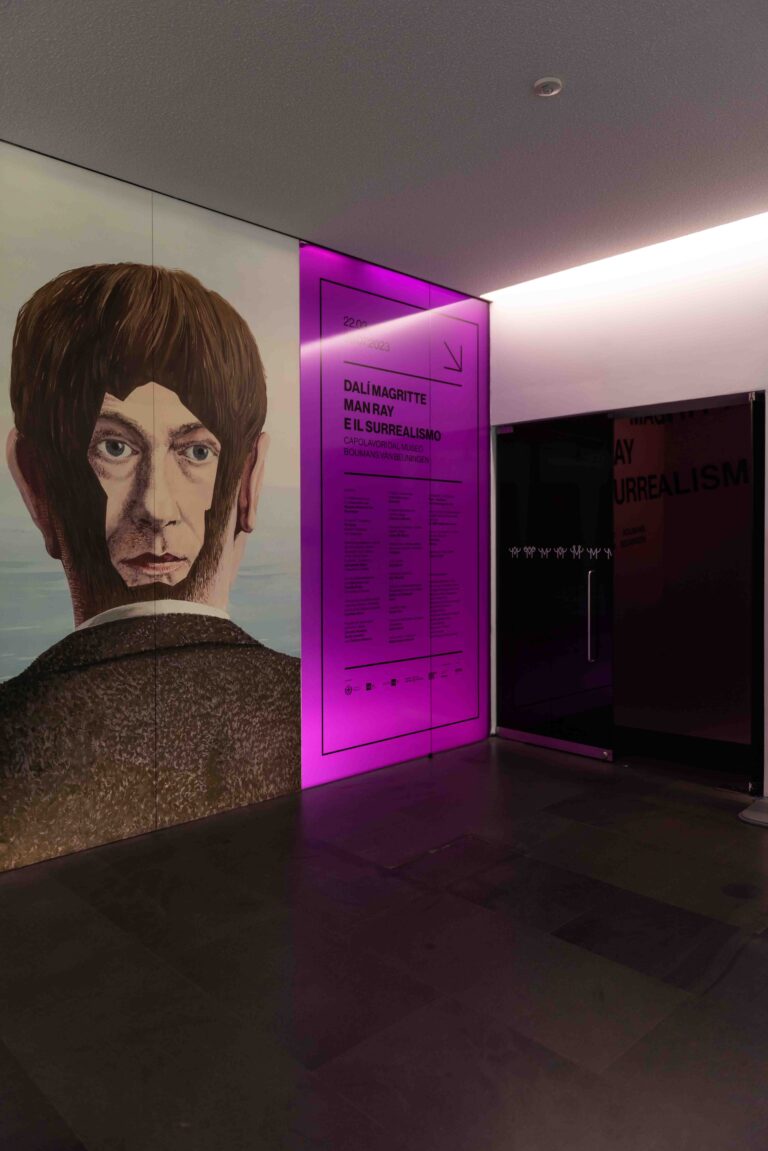 Dalí, Magritte, Man Ray e il Surrealismo. Capolavori dal Museo Boijmans van Beuningen di Rotterdam, installation view, Mudec, Milano, 2023. Photo Carlotta Coppo