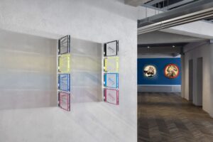 A Milano la mostra di Dara Birnbaum, l’artista che mette in discussione i media