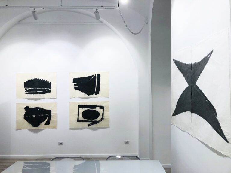 Ennio Tamburi, Antonio Marchetti Lamera. Spaziotempo, installation view at ETworks Studio, Roma, 2023