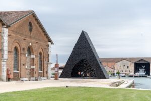La Biennale Architettura 2023 dà spazio a cambiamenti inevitabili