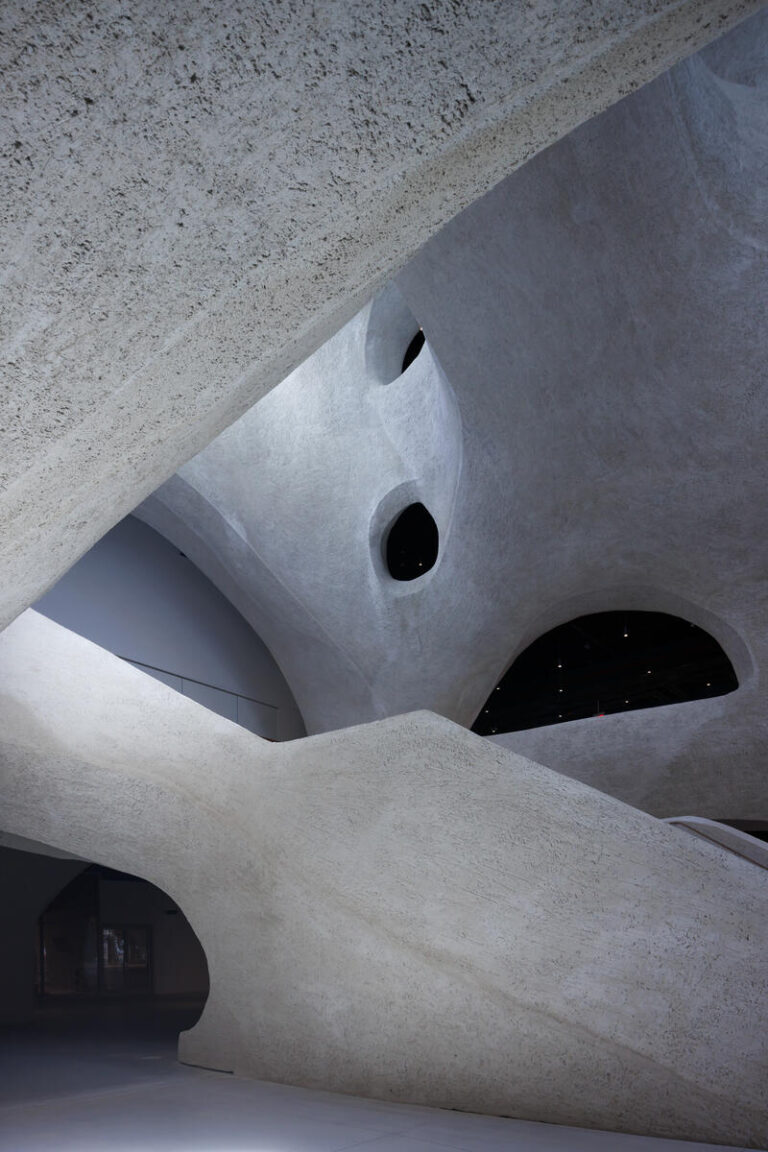 Architecture in the Kenneth C. Griffin Exploration Atrium