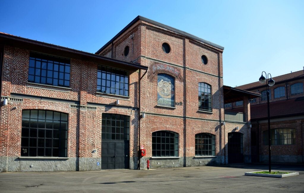 Alla Fabbrica del Vapore di Milano inaugura il programma di residenze artistiche