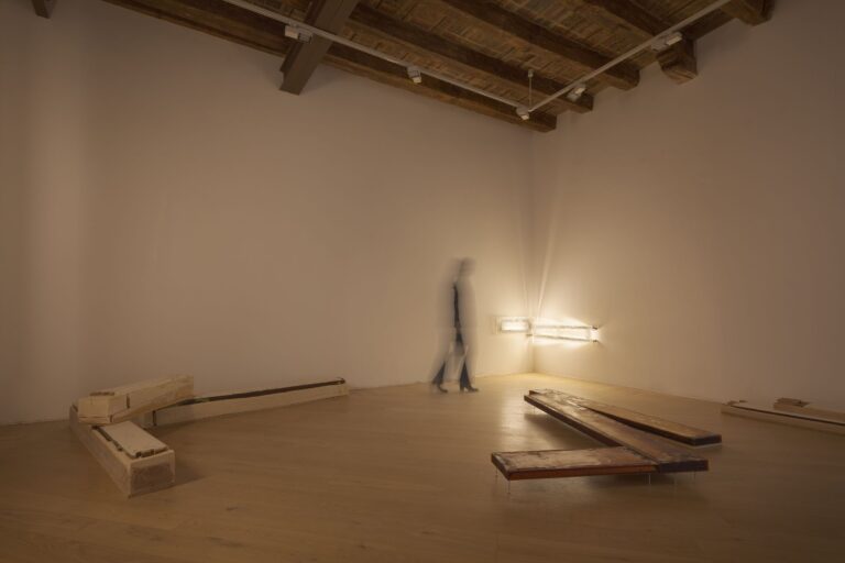 Mateusz Choróbski, Hide and Seek, installation views at Eduardo Secci, Milano, 2023. Photo Stefano Maniero. Courtesy the artist and Eduardo Secci Florence, Milan