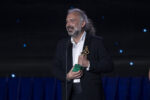 Stefano Bollani ritira il David di Donatello al migliore compositore per il film “Il pataffio” (Luca Dammicco | Premi David di Donatello)