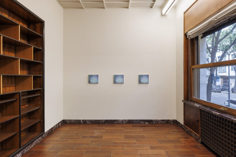 Nate Lowman, Delusion Horizon, installation view at MASSIMODECARLO, Milano, 2023. Courtesy MASSIMODECARLO. Photo Roberto Marossi