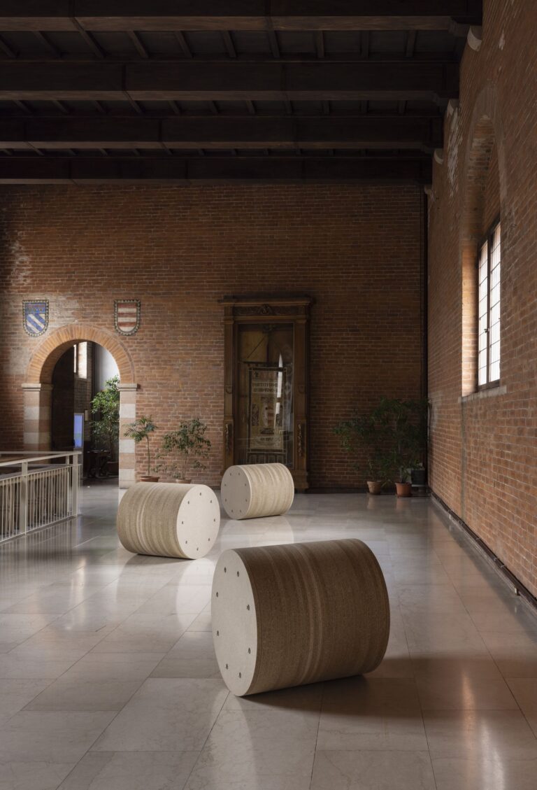 Alessandro Agudio, Palazzo del Comune, Cremona, 2023. Courtesy Cremona Contemporanea Art Week. Photo Andrea Rossetti