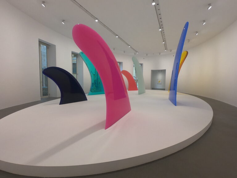 Alex Israel, Fins, installation view at Gagosian, Roma, 2023