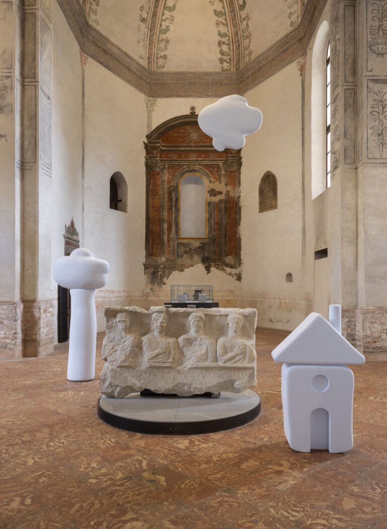 Alice Ronchi, Museo Archeologico, Cremona, 2023. Courtesy Cremona Contemporanea Art Week. Photo Andrea Rossetti