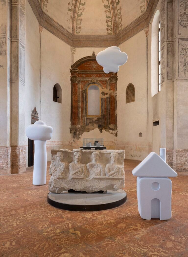 Alice Ronchi, Museo Archeologico, Cremona, 2023. Courtesy Cremona Contemporanea Art Week. Photo Andrea Rossetti