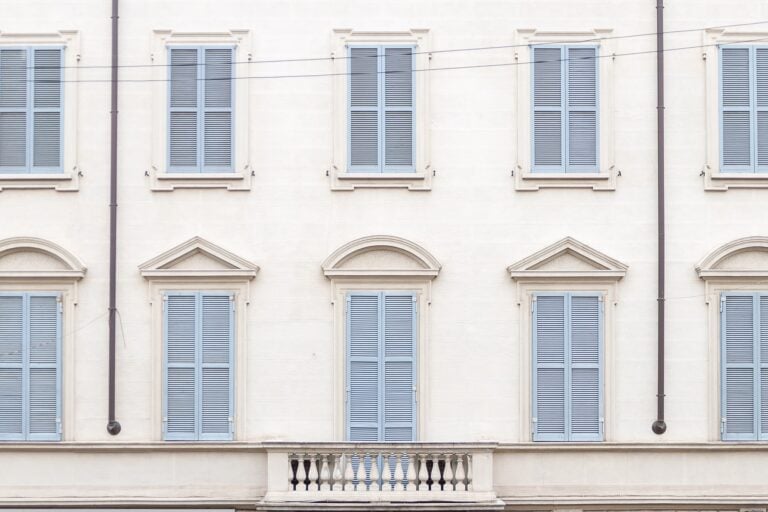 Fondazione Adolfo Pini, la facciata della palazzina in corso Garibaldi 2