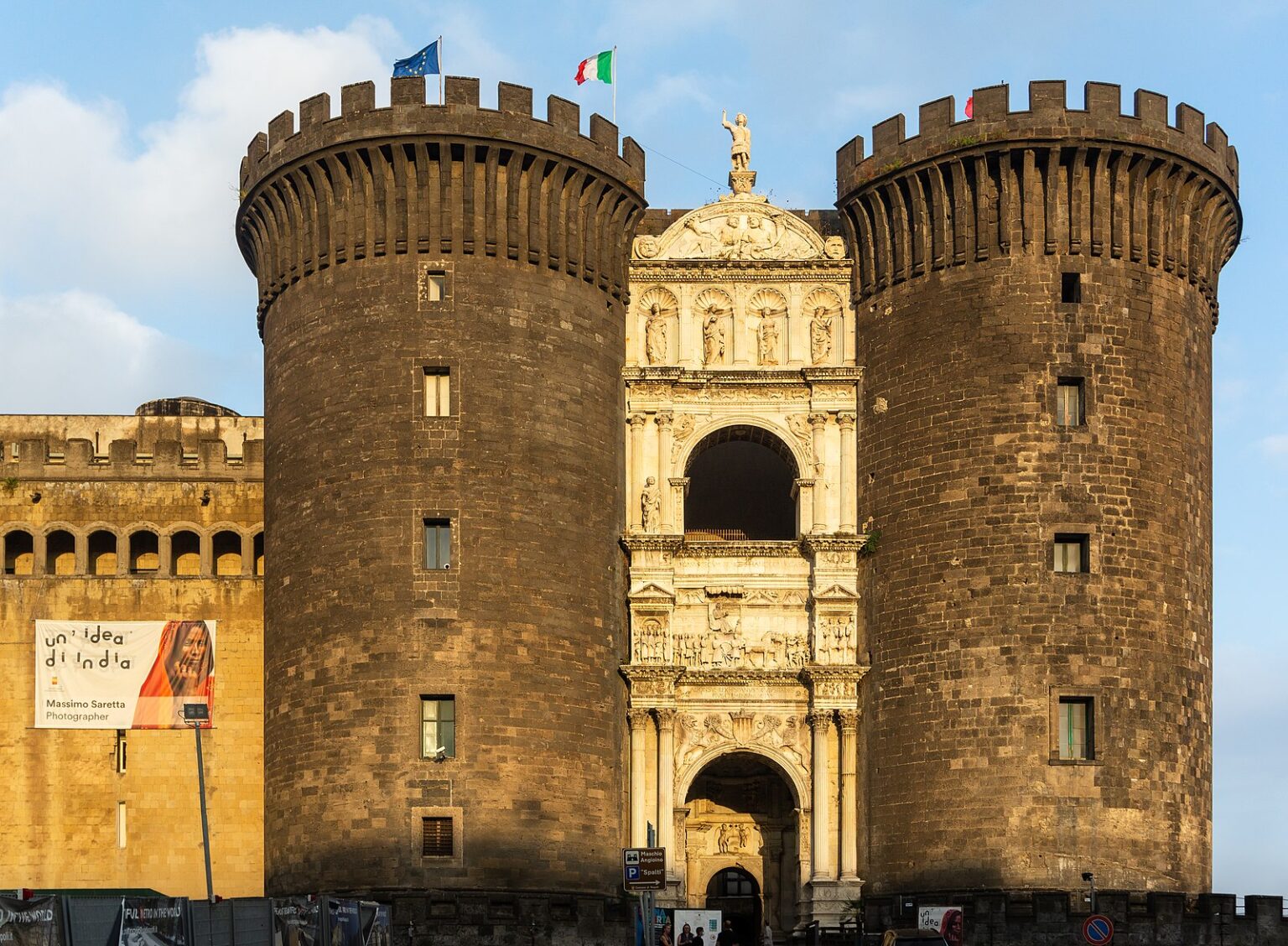 Maschio Angioino Castel Nuovo Storia Orari Prezzi Come Arrivare 13-milioni-per-restaurare-il-maschio-angioino-artribune